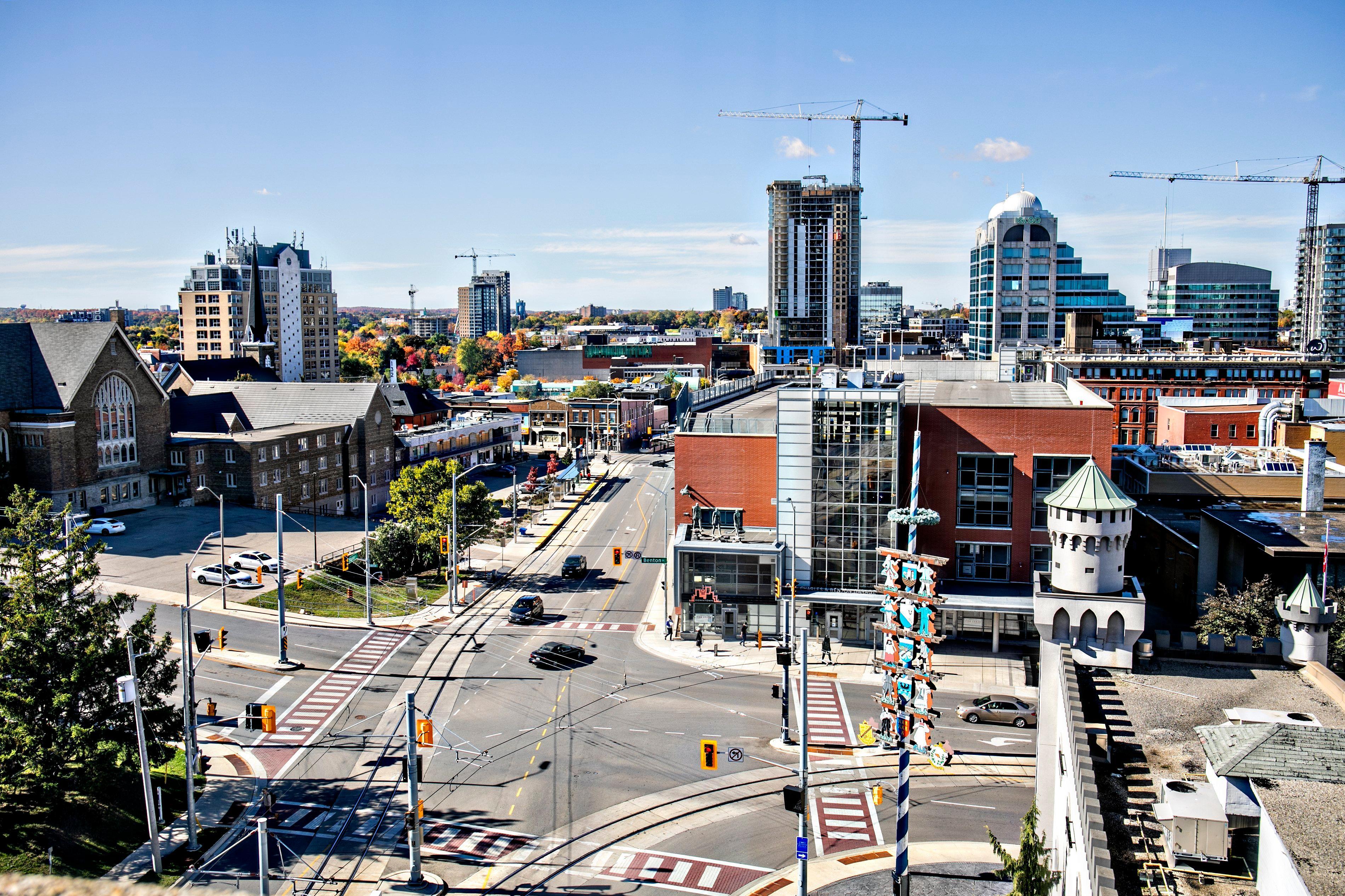 Crowne Plaza Kitchener-Waterloo, An Ihg Hotel Bagian luar foto