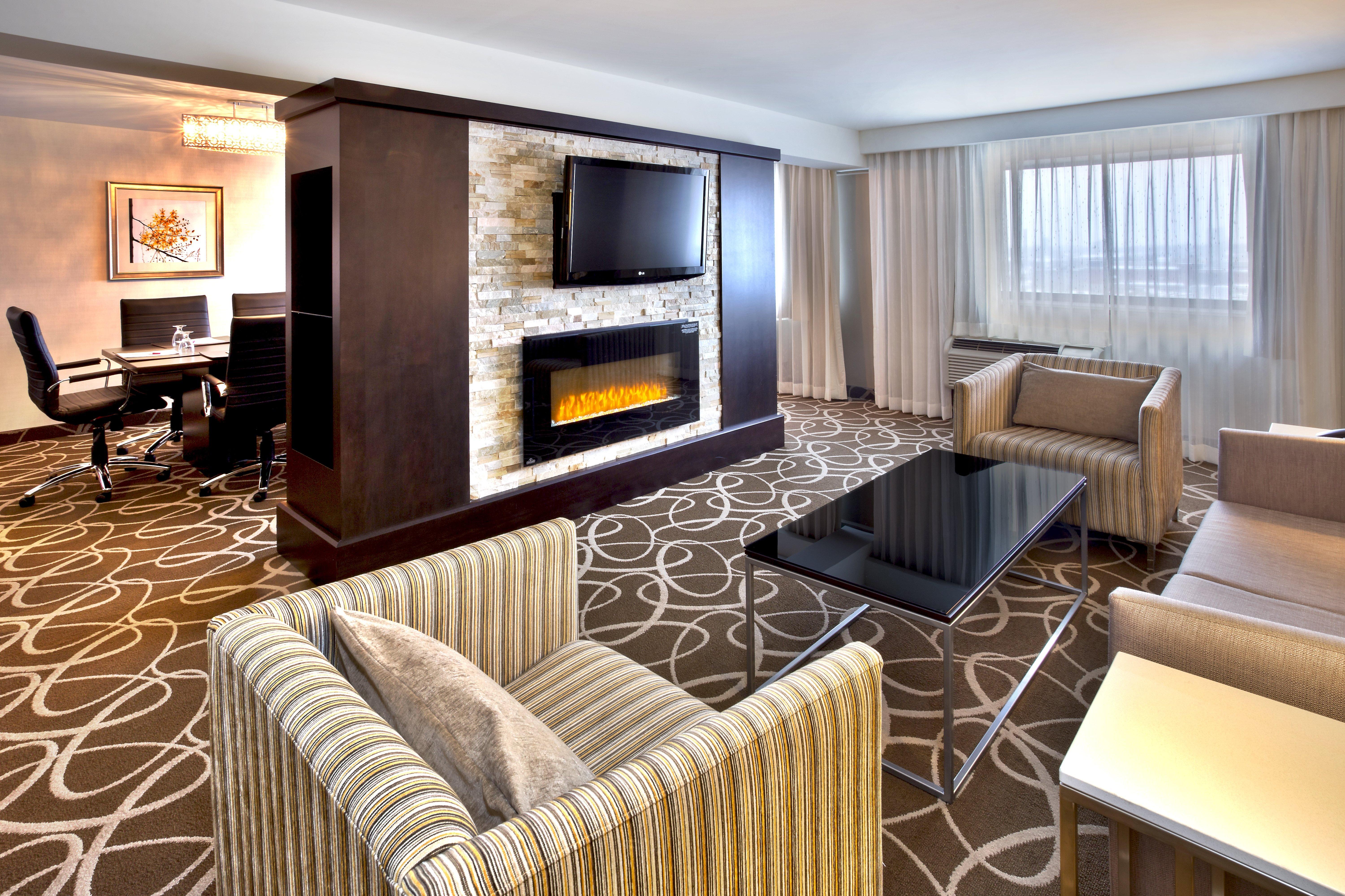 Crowne Plaza Kitchener-Waterloo, An Ihg Hotel Bagian luar foto