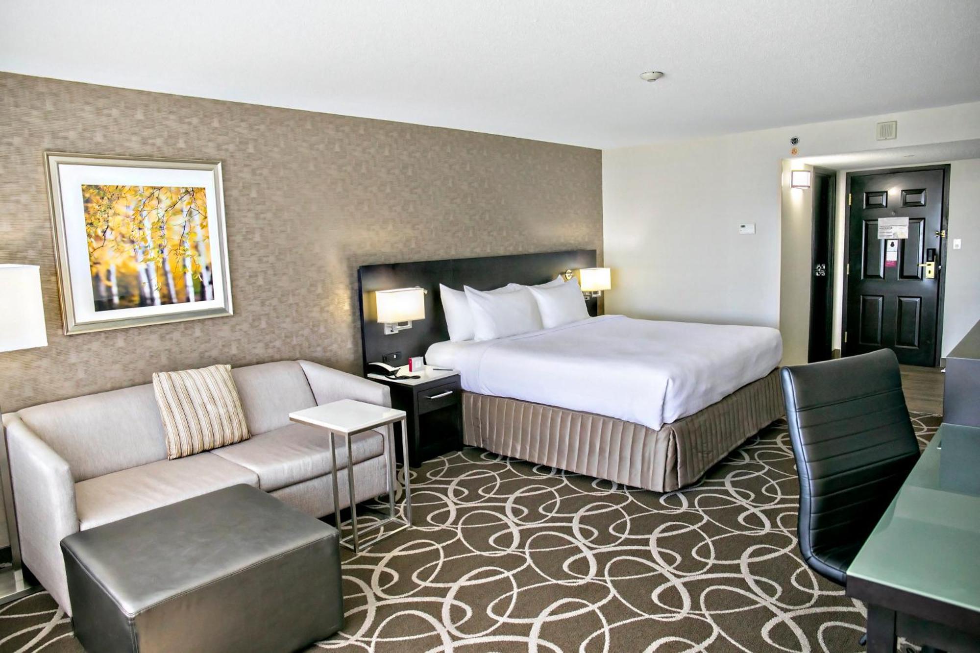 Crowne Plaza Kitchener-Waterloo, An Ihg Hotel Bagian luar foto